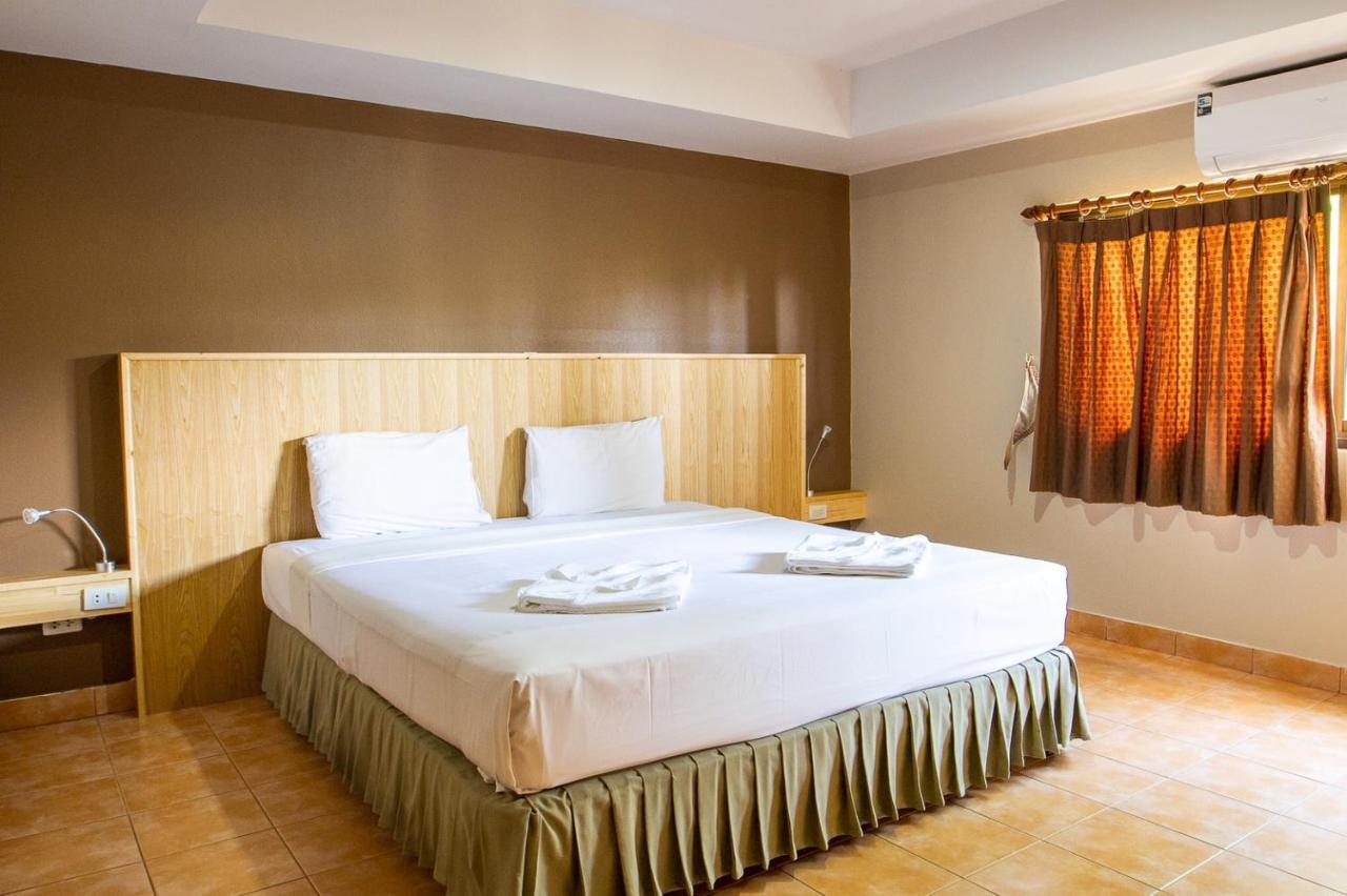 Hotel P Chaweng à Ko Samui Extérieur photo